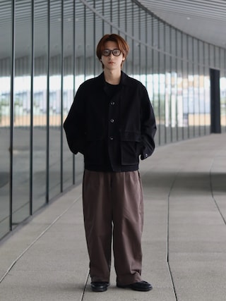 「COS（コス）のリネンTシャツ（Tシャツ/カットソー）」を使った、Rio Hiragaさん（メンズ・171cm）の秋コーディネート