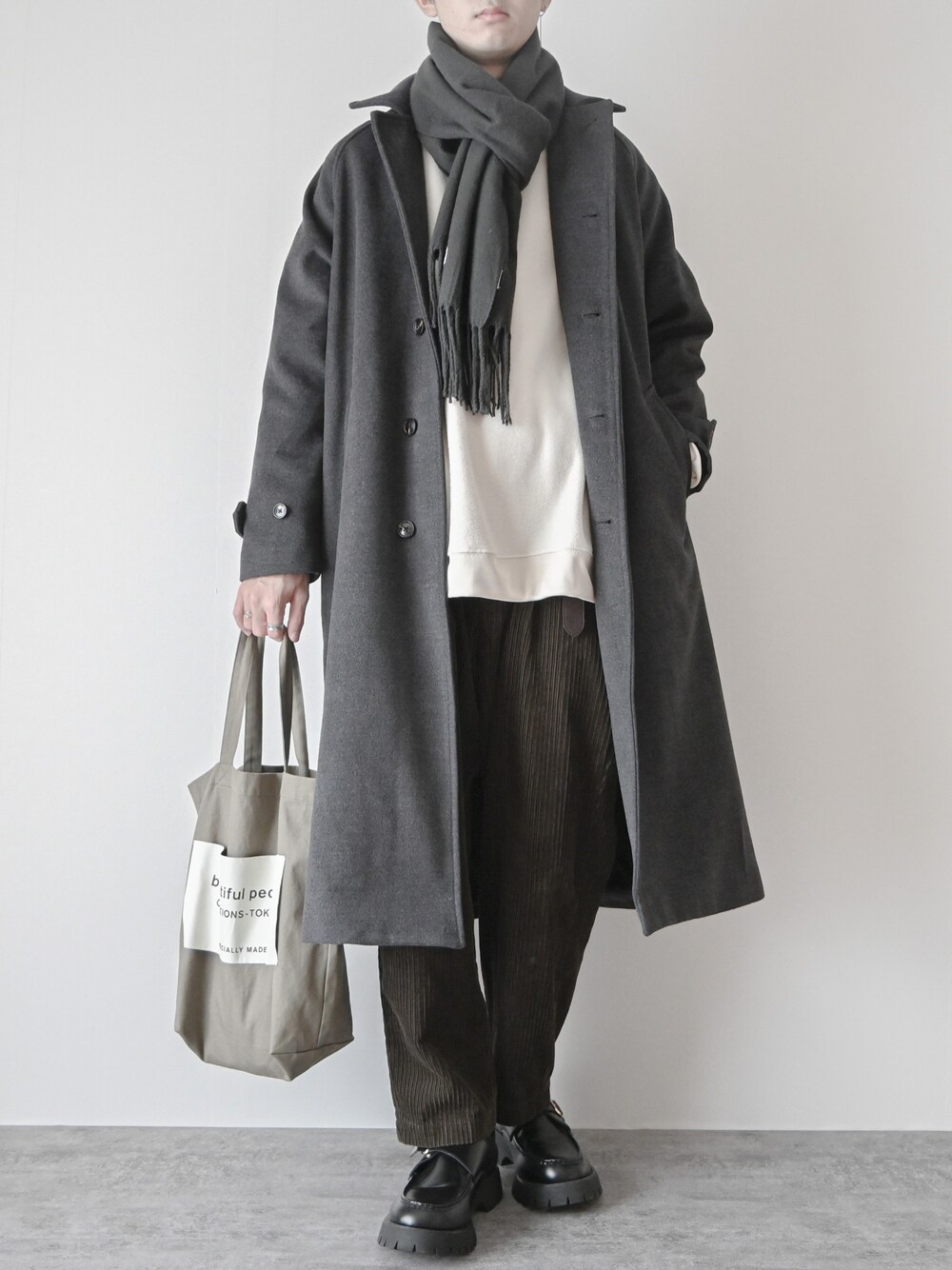 まささんの「【nowm】MELTON BAL COLLAR LONG COAT / バルカラーコート（nowm）」を使ったコーディネート