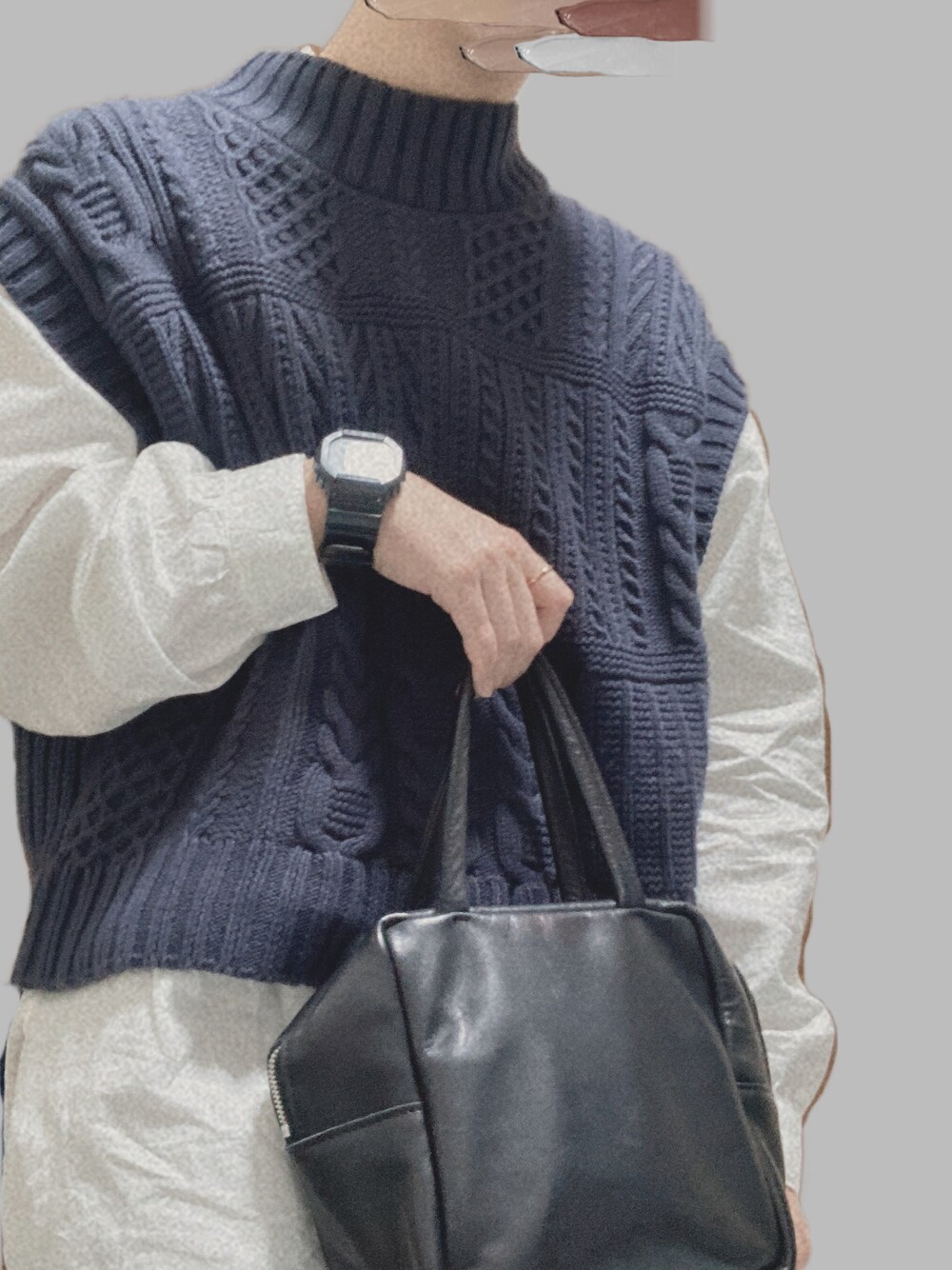 「秋冬コーデ、カジュアル、おしゃれさんと繋がりたい、ユニクロ、UNIQLO、MHL.、studio clip、ノーカラーシャツ、古着好きな人と繋がりたい」｜「mormyrusのアイテム（ボストンバッグ、ブラック系）」を使った、satsukiさん（レディース・155cm）の秋コーディネートの1枚目の写真