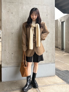 「アイテム（マフラー）」を使った、moeさん（レディース・155cm）の秋コーディネート