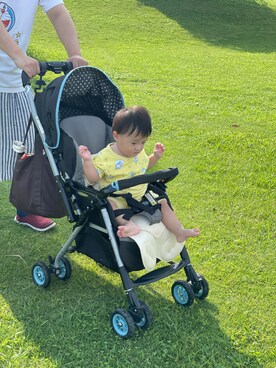 「UNIQLO（ユニクロ）のアイテム（Tシャツ/カットソー、イエロー系）」を使った、桜ノママさん（キッズ・110cm）の秋コーディネート