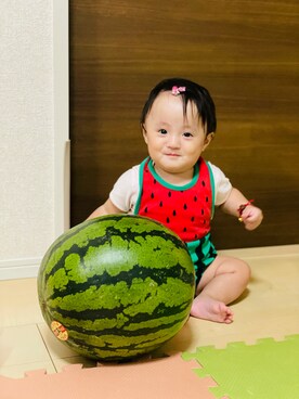 「西松屋（ニシマツヤ）のアイテム（ワンピース、グリーン系）」を使った、桜ノママさん（キッズ・110cm）の夏コーディネート