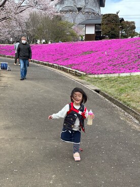 「アンパンマンのアイテム（スニーカー、ピンク系）」を使った、桜ノママさん（キッズ・110cm）の春コーディネート