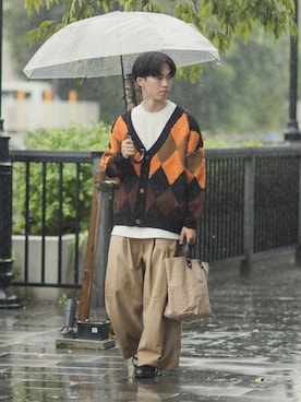 「SHINYAKOZUKA（シンヤコヅカ）のアイテム（チノパンツ）」を使った、RIKUさん（メンズ・171cm）の秋コーディネート
