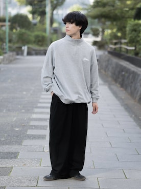 「アイテム（スニーカー）」を使った、RIKUさん（メンズ・171cm）の秋コーディネート