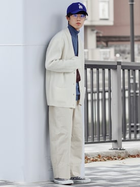 「STUDIOUS（ステュディオス）のアイテム（トップス）」を使った、RIKUさん（メンズ・171cm）の秋コーディネート