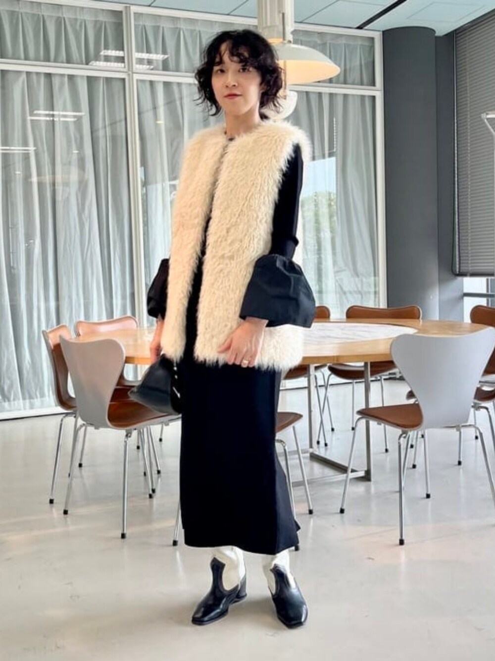 Demi-Luxe BEAMS / ブラック ニットドレス.Mを使った人気ファッション