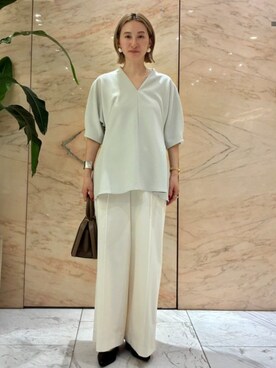 8/6値下げ】アムンゼン ペプラムブラウスを使った人気ファッション 