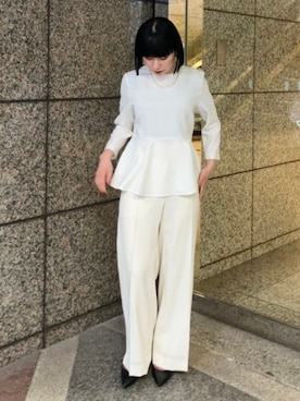 「ぺプラムトップス」｜「アイテム（スラックス）」を使った、Demi-Luxe BEAMSさん（レディース・149cm）の冬コーディネート