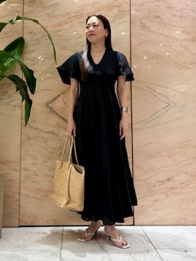 「MARIHA（マリハ）の【別注】MARIHA / せせらぎのワンピース ソリッド（ワンピース、ブラック系）」を使った、Demi-Luxe BEAMSさん（レディース・154cm）の春コーディネート