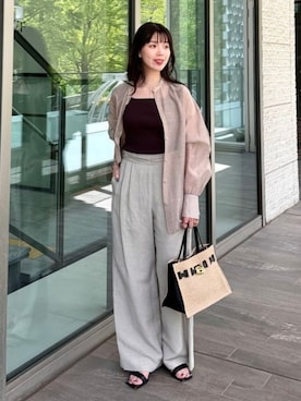 「VIOLAd'ORO（ヴィオラドーロ）のVIOLAd’ORO / ラフィア調 クロア バッグ（Tote、ベージュ系）」を使った、Demi-Luxe BEAMSさん（レディース・164cm）の春コーディネート