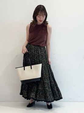 「花柄」｜「アイテム（スカート、ブラック系）」を使った、Demi-Luxe BEAMSさん（レディース・158cm）の夏コーディネート