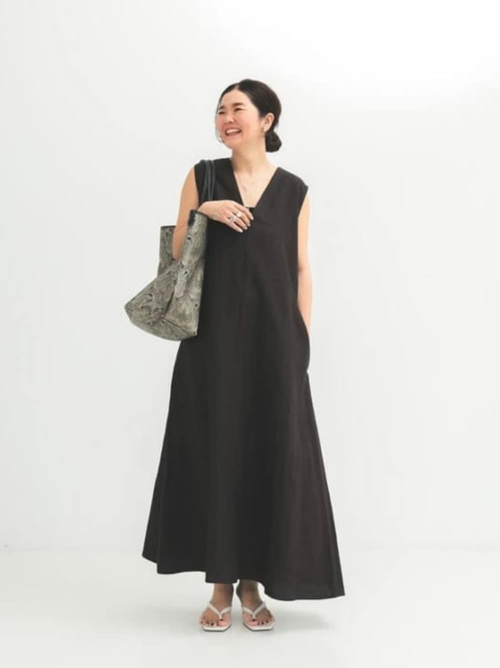 シンプル リネン 2WAY ドレス .Mを使った人気ファッション