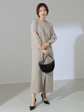 ダブルクロス スリット ワンピースを使った人気ファッション 