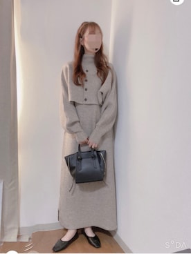「アイテム（カチューシャ、ゴールド系）」を使った、shiroさん（レディース・159cm）の冬コーディネート