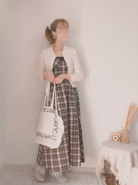 「アイテム（カーディガン/ボレロ、ホワイト系）」を使った、shiroさん（レディース・159cm）の秋コーディネート
