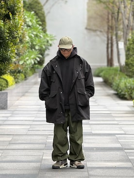 「TIGHTBOOTH PRODUCTION（タイトブースプロダクション）のアイテム（ミリタリージャケット、ブラック系）」を使った、Colorholic manさん（メンズ・172cm）の春コーディネート