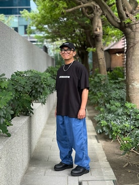 「アイテム（Tシャツ/カットソー）」を使った、Colorholic manさん（メンズ・172cm）の秋コーディネート