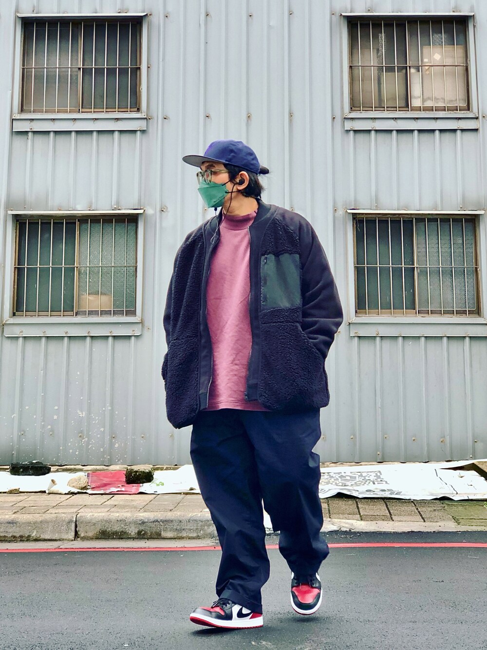 「UNIQLO、UNIQLO U、White Mountaineering、BEAMS、ssz、Jordan、jordan1、south2west8、ootd、streetstyle、streetfashion、menswear」｜「South2 West8のアイテム（キャップ、ブルー系）」を使った、Colorholic manさん（メンズ・172cm）の冬コーディネートの1枚目の写真