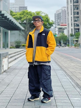 「White Mountaineering」｜「アイテム（その他アウター）」を使った、Colorholic manさん（メンズ・172cm）の春コーディネート