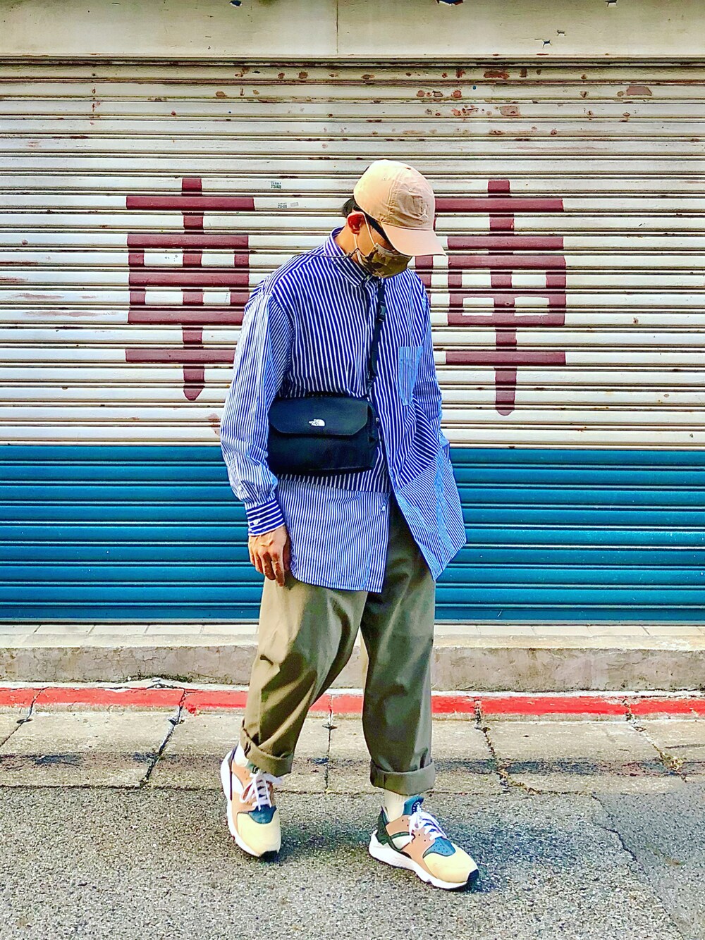 「UNIQLO、UNIQLO+J、UNIQLO U、NIKE、Jordan、THE NORTH FACE、ootd、streetstyle、streetfashion、menswear」｜「JORDAN BRANDのアイテム（キャップ、ベージュ系）」を使った、Colorholic manさん（メンズ・172cm）の秋コーディネートの1枚目の写真