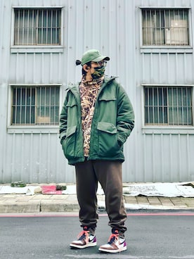 「Jordan」｜「アイテム（スウェット）」を使った、Colorholic manさん（メンズ・172cm）の冬コーディネート