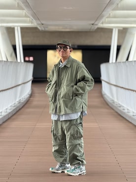 「アイテム（ミリタリージャケット）」を使った、Colorholic manさん（メンズ・172cm）の冬コーディネート