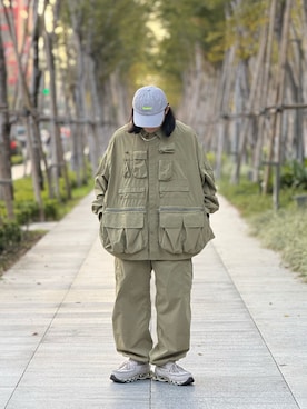 「アイテム（パンツ）」を使った、Colorholic manさん（メンズ・172cm）の秋コーディネート