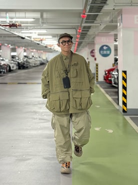 「アイテム（チノパンツ）」を使った、Colorholic manさん（メンズ・172cm）の秋コーディネート