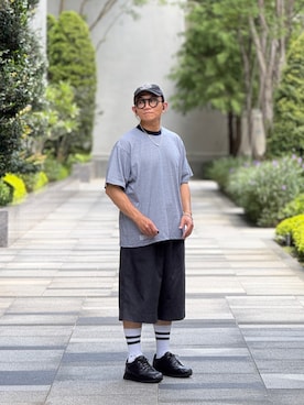 「FreshService（フレッシュサービス）のアイテム（Tシャツ/カットソー、ブルー系）」を使った、Colorholic manさん（メンズ・172cm）の秋コーディネート