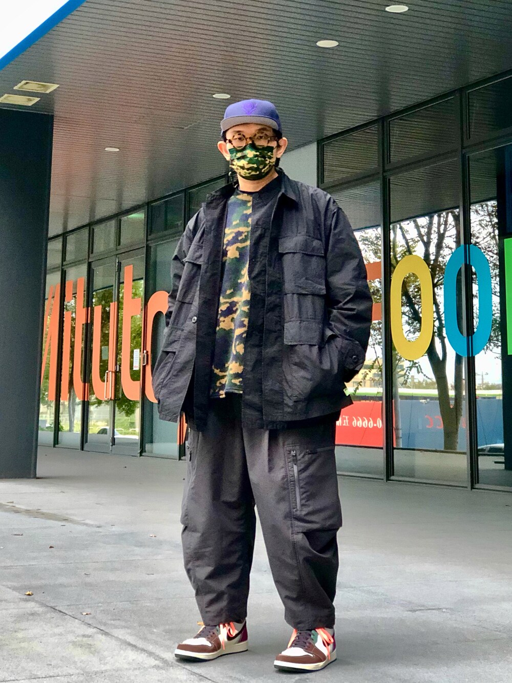 South2 West8のジャージを使った人気ファッションコーディネート
