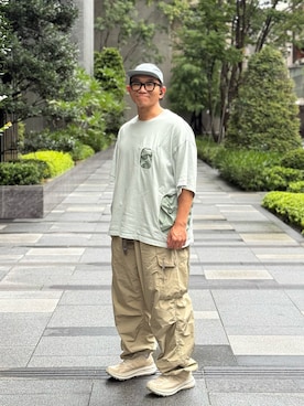 「アイテム（Tシャツ/カットソー）」を使った、Colorholic manさん（メンズ・172cm）の夏コーディネート