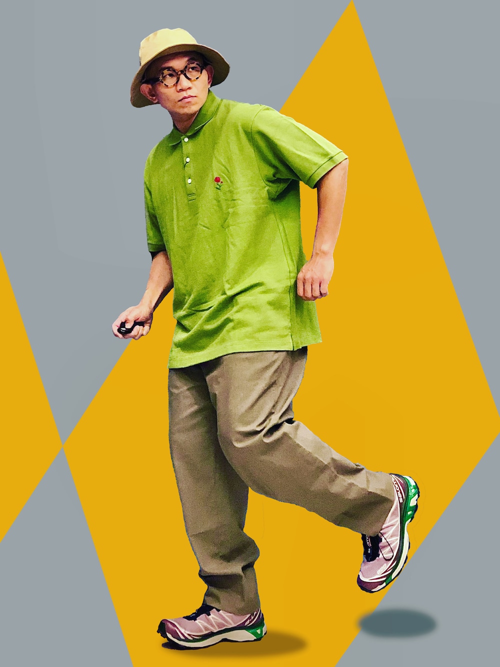 「UNIQLO、UNIQLO U、JWANDERSON、SALOMON、niko and ...、ootd、streetstyle、streetfashion、menswear」｜「UNIQLOのアイテム（スーツパンツ、ベージュ系）」を使った、Colorholic manさん（メンズ・172cm）の夏コーディネートの1枚目の写真