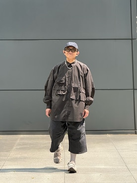 「BEAMS（ビームス）のアイテム（パンツ）」を使った、Colorholic manさん（メンズ・172cm）の春コーディネート