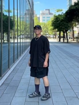 「アイテム（トップス）」を使った、Colorholic manさん（メンズ・172cm）の秋コーディネート