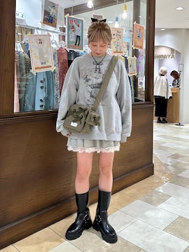 「アイテム（スウェット）」を使った、arisa okitaさん（レディース・162cm・20代）の秋コーディネート