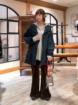 「アイテム（パンツ）」を使った、arisa okitaさん（レディース・162cm・20代）の秋コーディネート