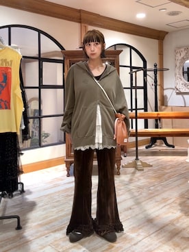 「アイテム（パンツ）」を使った、arisa okitaさん（レディース・162cm・20代）の秋コーディネート