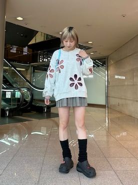 「アイテム（スウェット）」を使った、arisa okitaさん（レディース・162cm・20代）の秋コーディネート
