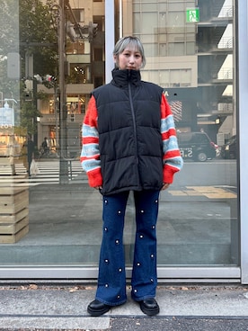 「アイテム（ダウンベスト）」を使った、arisa okitaさん（レディース・162cm）の秋コーディネート