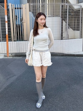 「GU（ジーユー）のアイテム（Tシャツ/カットソー、グリーン系）」を使った、Nanamiさん（レディース・156cm）の秋コーディネート