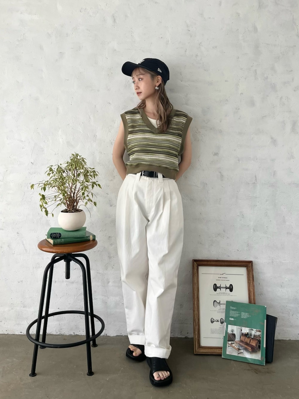 「このスタイルがお気に入り、今日のコスメと服、ボーダー、お出かけコーデ、キャップ、夏コーデ、休日スタイル、プチプラ、flugge、夏、オトナカジュアル」｜「FluggeのHW tuck chino PT/ハイウエストタックチノパンツ（チノパンツ、ホワイト系）」を使った、Nanamiさん（レディース・156cm）の夏コーディネートの1枚目の写真
