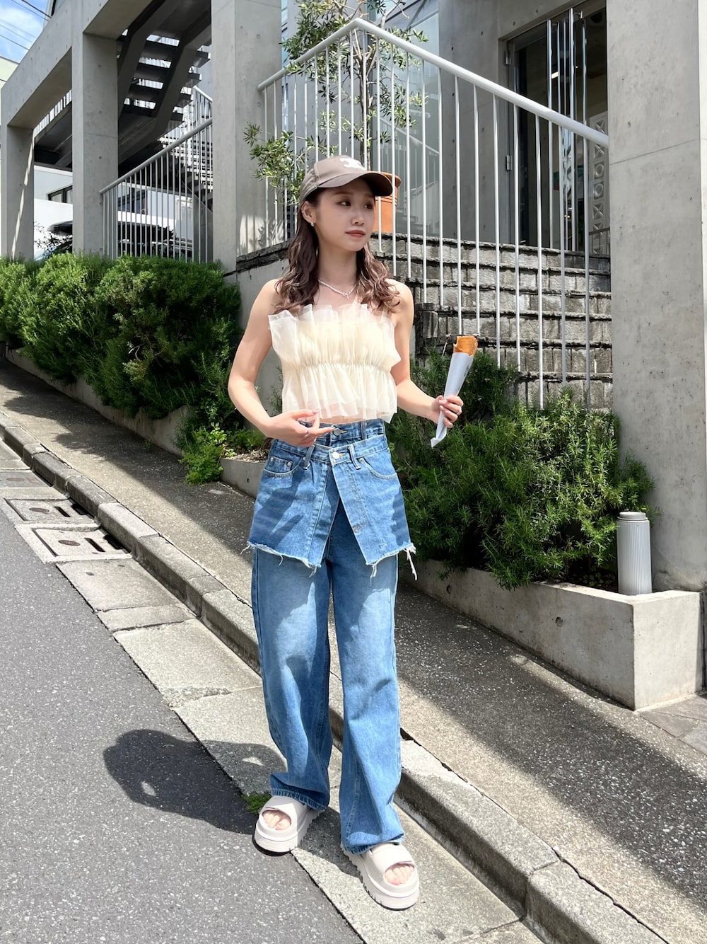 UGGグレースニーカー！大人っぽくてカッコイイ！春夏アグはオススメです。 アグ！グレーでカッコイイ！UGGのスニーカー！クッション性も