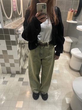 「AZUL by moussy（アズールバイマウジー）のアイテム（デニムパンツ）」を使った、meguuuさん（レディース・156cm）の秋コーディネート