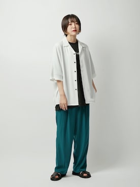 「JUNRED（ジュンレッド）のアイテム（スラックス）」を使った、shioriさん（レディース・164cm）の秋コーディネート