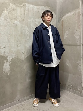 「アイテム（カーゴパンツ、ブルー系）」を使った、shioriさん（レディース・164cm）の秋コーディネート