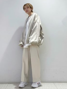 「JUNRED（ジュンレッド）のアイテム（MA-1）」を使った、shioriさん（レディース・164cm）の秋コーディネート