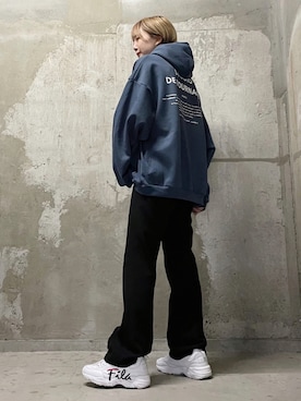 「JUNRED（ジュンレッド）のアイテム（パーカー）」を使った、shioriさん（レディース・164cm）の秋コーディネート