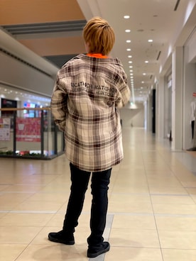 「AVIREX（アヴィレックス）のアイテム（スリッポン）」を使った、AOIさん（メンズ・171cm）の夏コーディネート