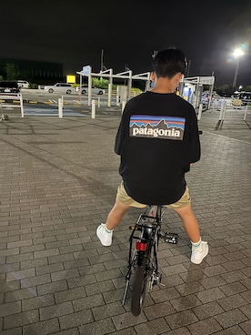 「パタゴニア」｜「アイテム（スニーカー）」を使った、tomeさん（キッズ・159cm）の秋コーディネート